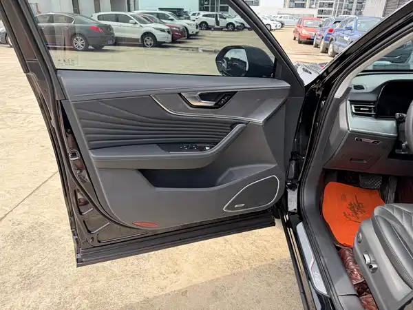 Hongqi HS5 2024