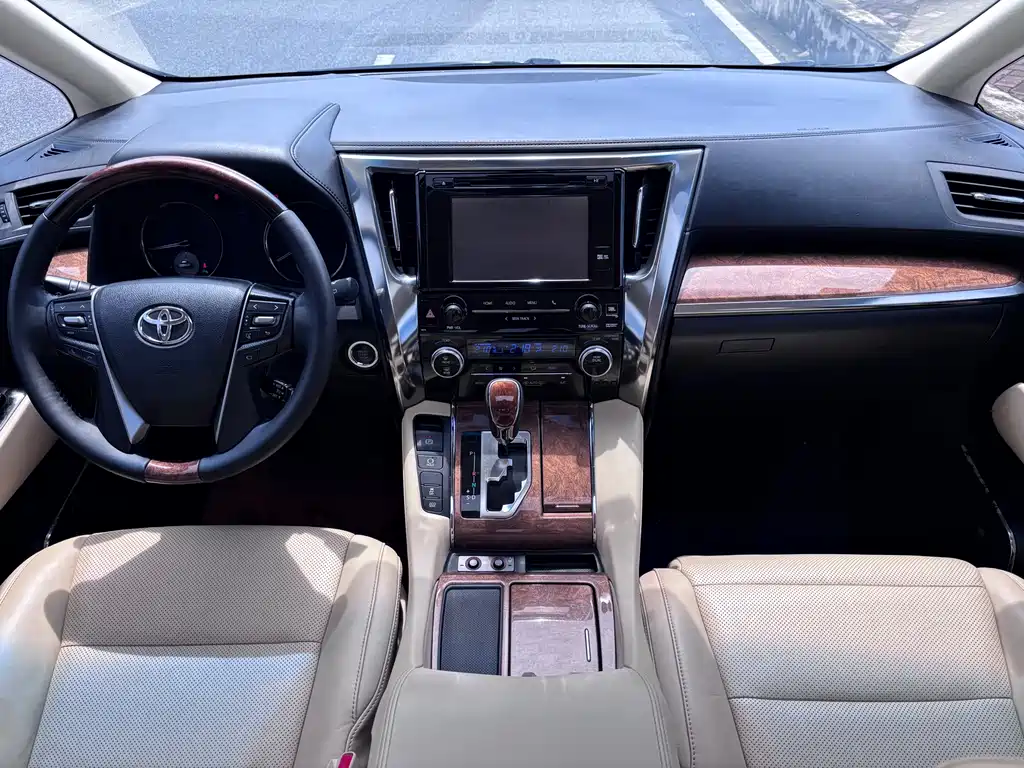 Toyota Alphard 2015 — фото 12