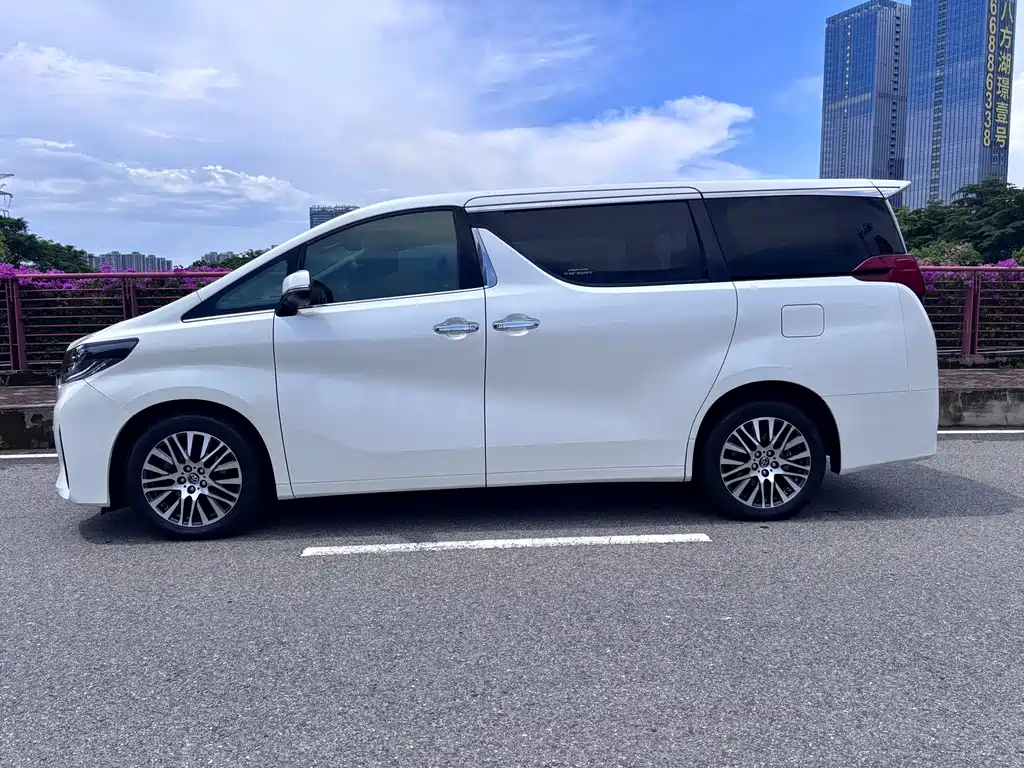 Toyota Alphard 2015 — фото 4