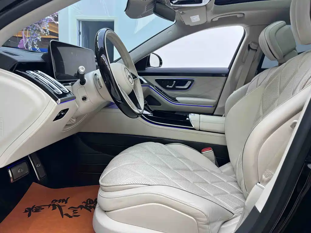 Mercedes-Benz S-Class 2025