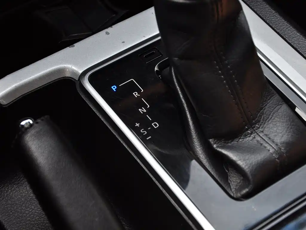 Toyota Prado 2019 — фото 15