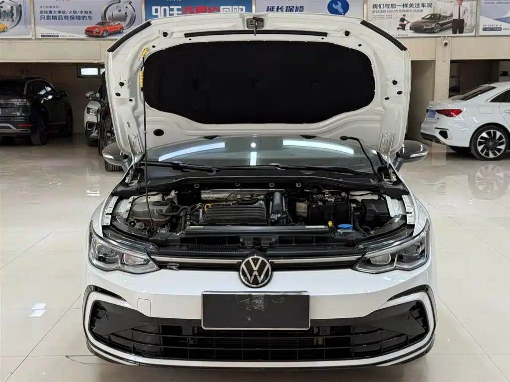 Volkswagen Golf 2022