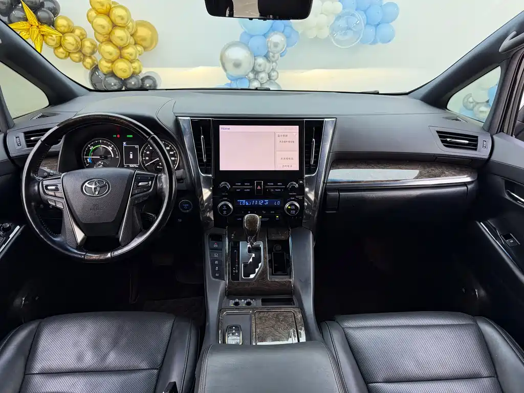 Toyota Alphard 2021 — фото 4
