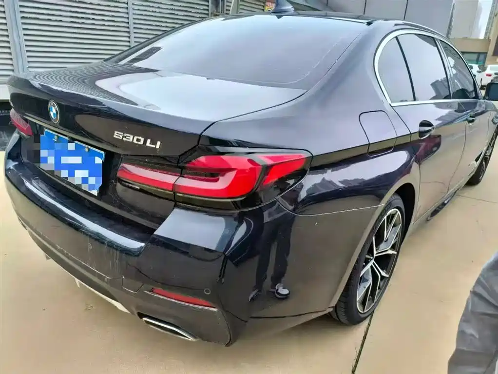BMW 5 Series 2023