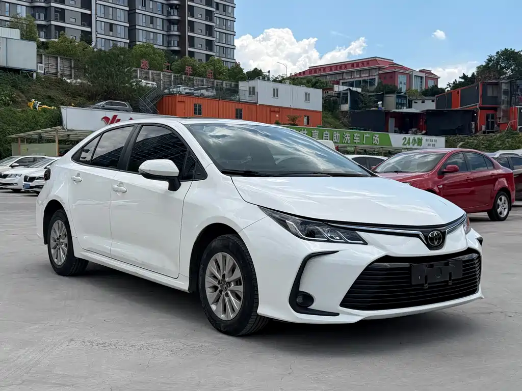 Toyota Corolla 2020 — фото 1