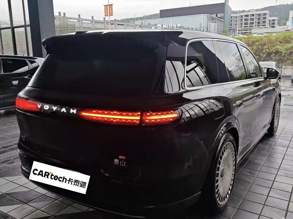 VOYAH Taishan 2025