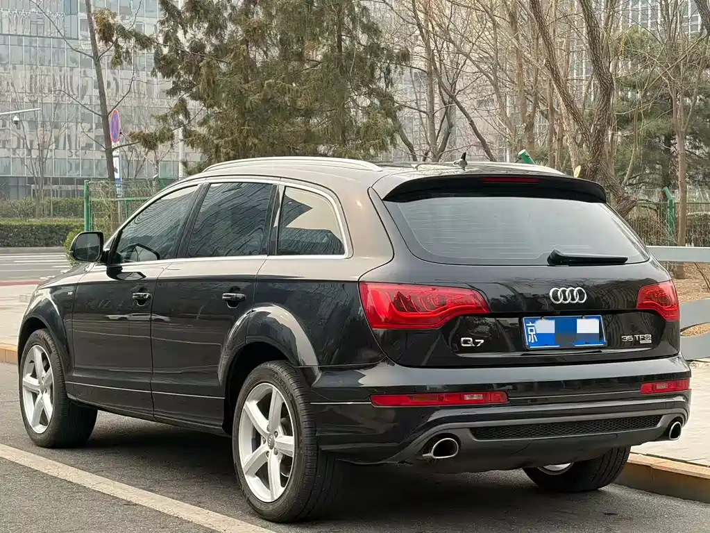 Audi Q7 2015 — фото 18