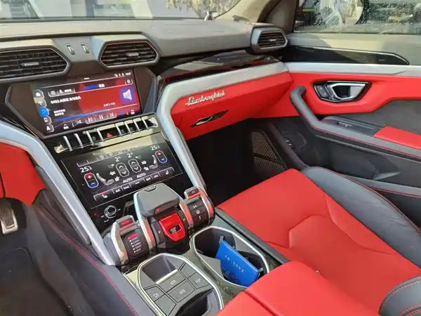 Lamborghini Urus 2018