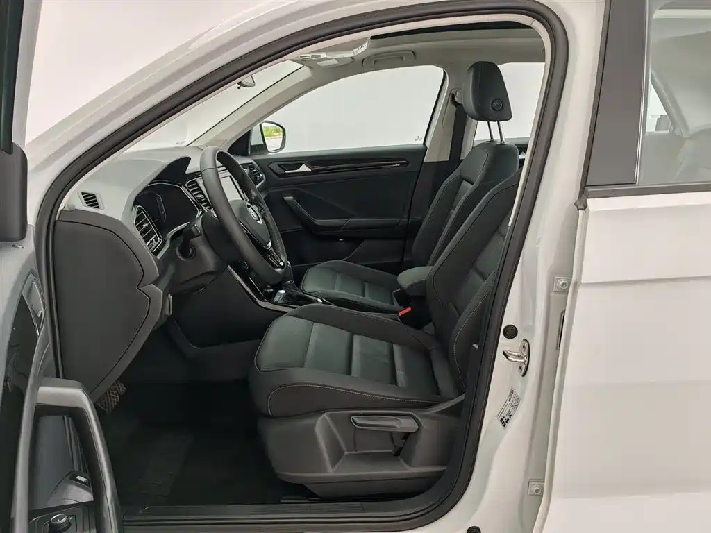 Volkswagen T-Roc 2020 — фото 10