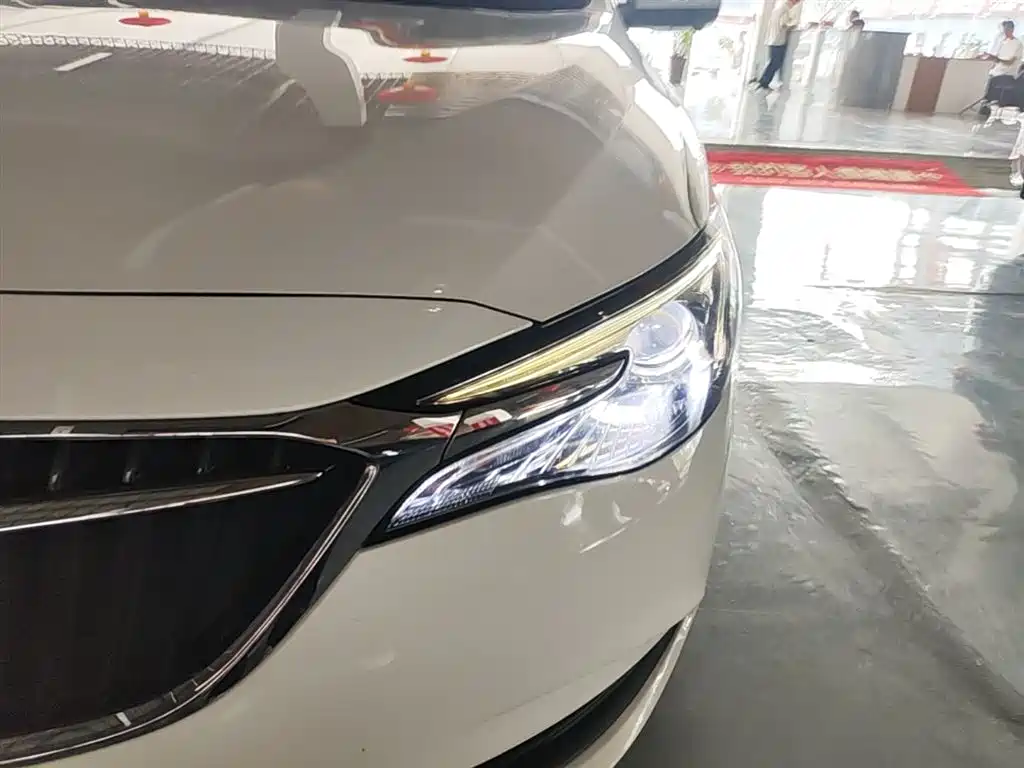 Buick Excelle 2019 — фото 24