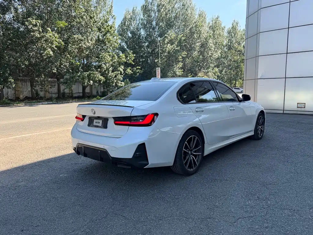 BMW 3 Series 2023