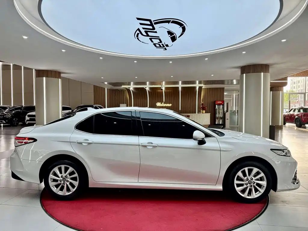 Toyota Camry 2024