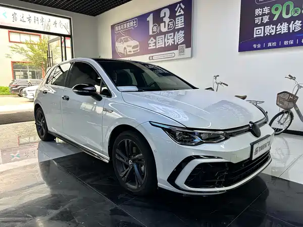 Volkswagen Golf 2021