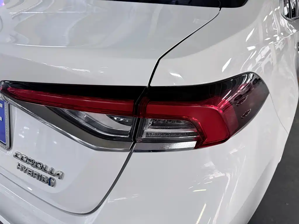 Toyota Corolla 2020 — фото 20