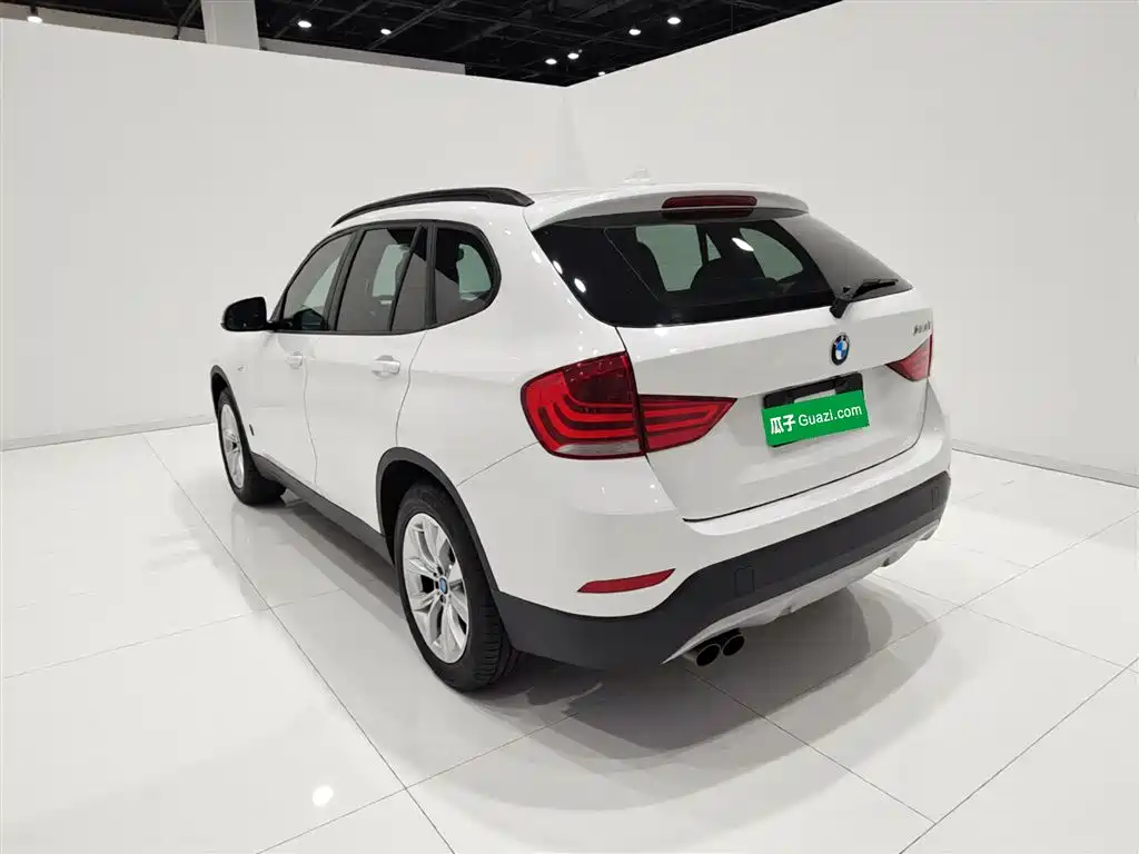 BMW X1 2015 — фото 5