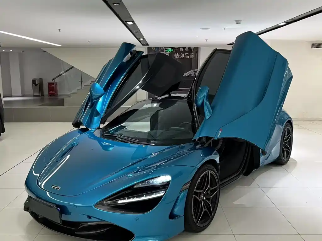 McLaren 720S 2020 — фото 1