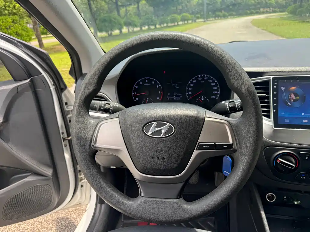 Hyundai Verna 2019 — фото 14
