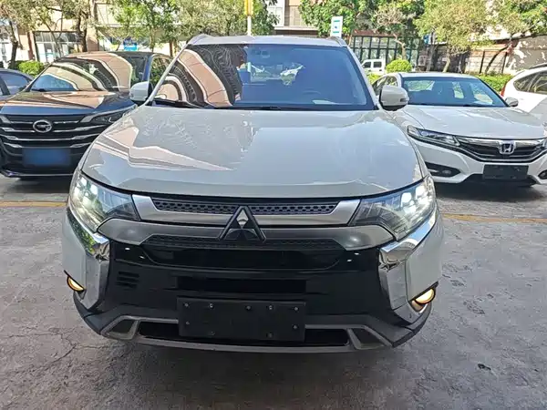 Mitsubishi Outlander 2019