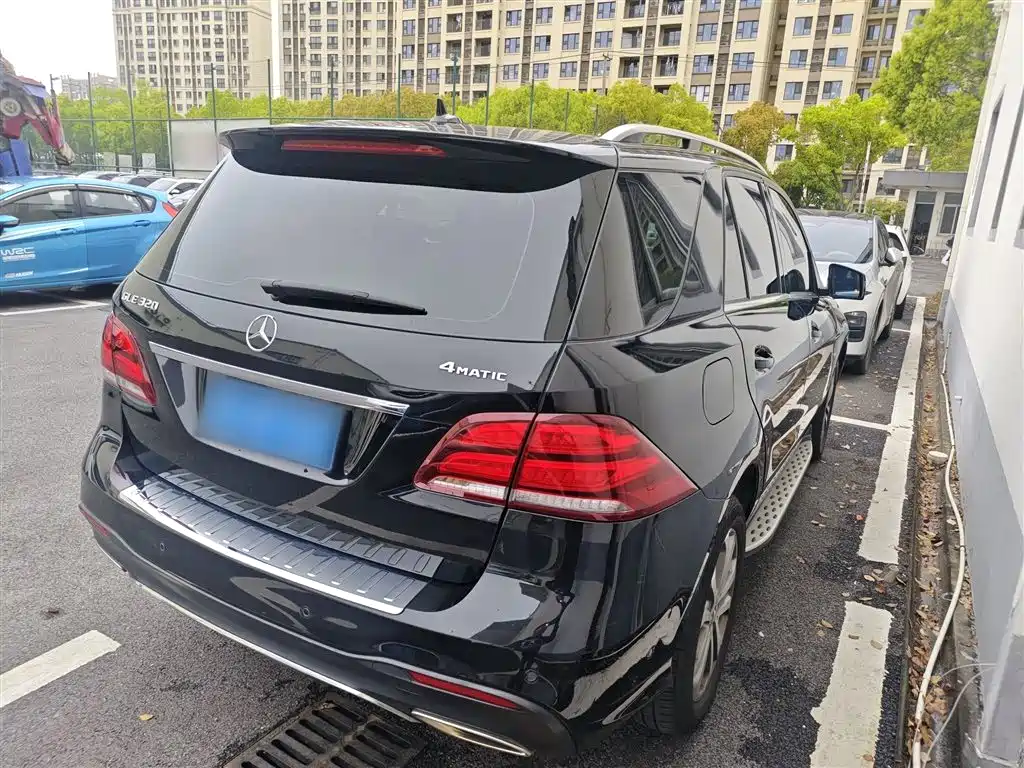 Mercedes-Benz GLE 2019 — фото 7