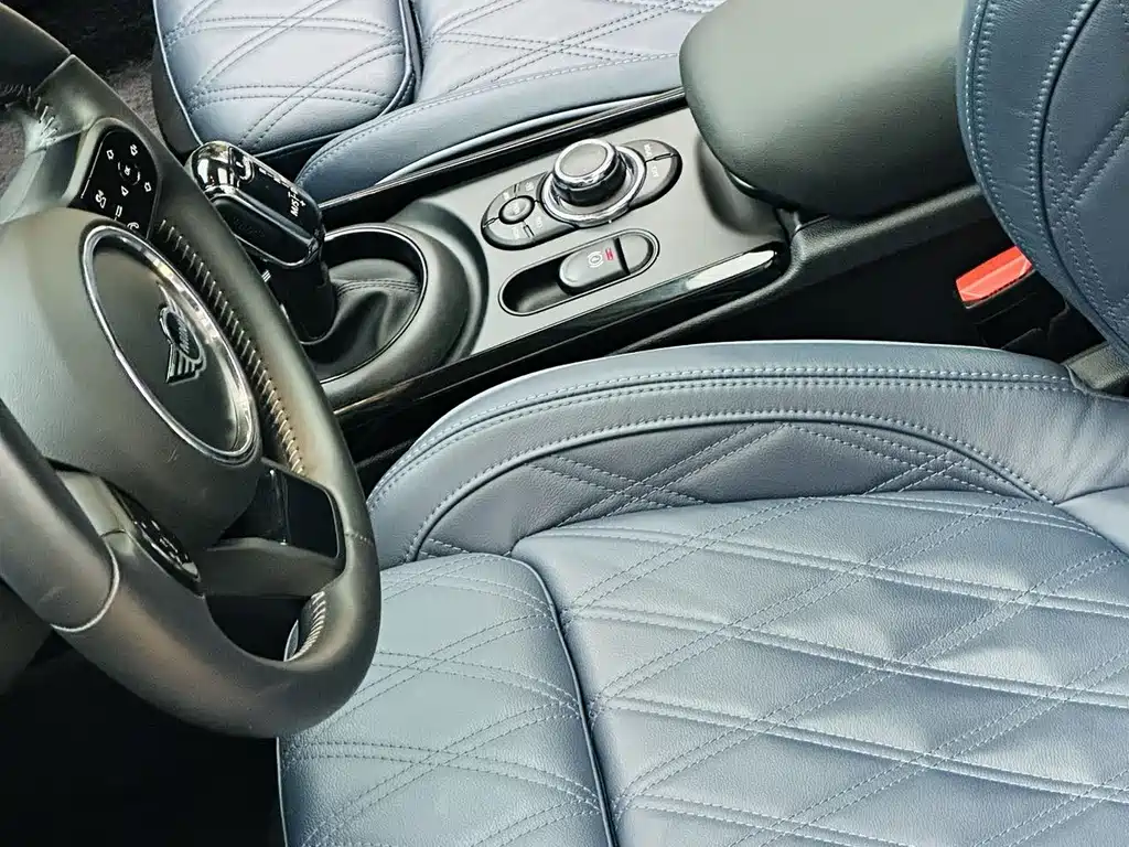 MINI Clubman 2023 — фото 17