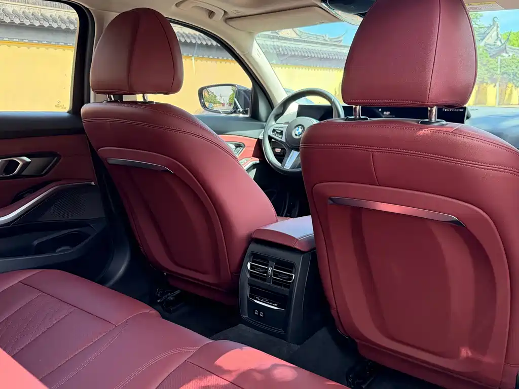 BMW 3 Series 2023 — фото 13