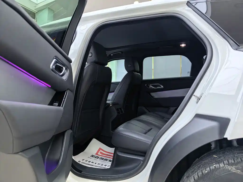 Land Rover Velar 2025 — фото 12