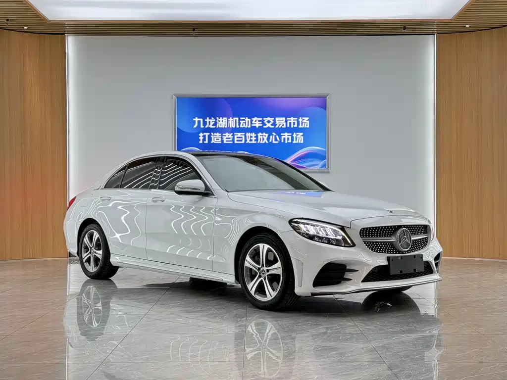 Mercedes-Benz C-Class 2020 — фото 3