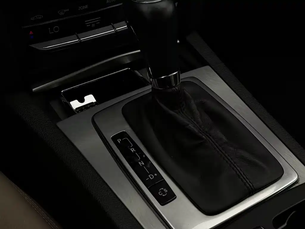 Mercedes-Benz E-Class 2010