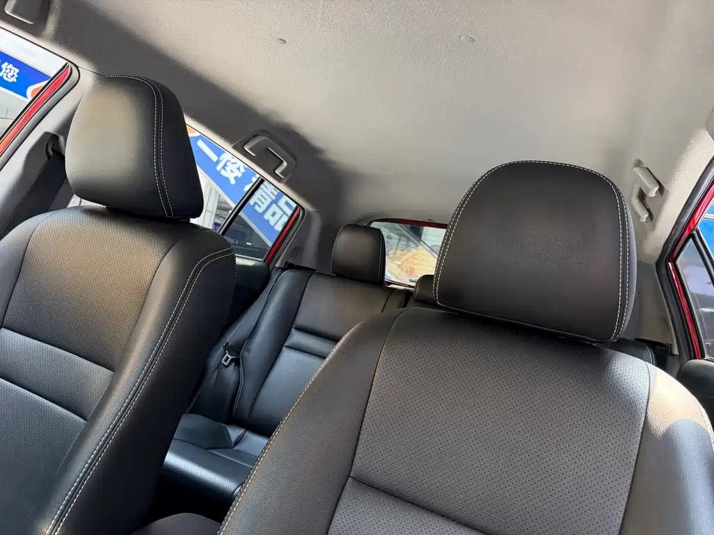 Toyota Yaris L 2023