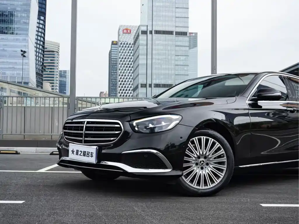 Mercedes-Benz E-Class 2022 — фото 6