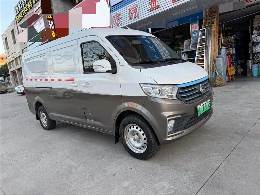 Kuayue Star V5 EV 2022 — фото 3