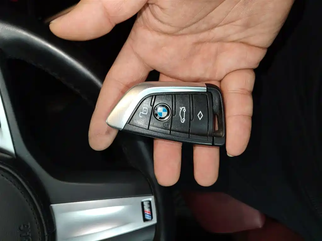 BMW i3 2022 — фото 9