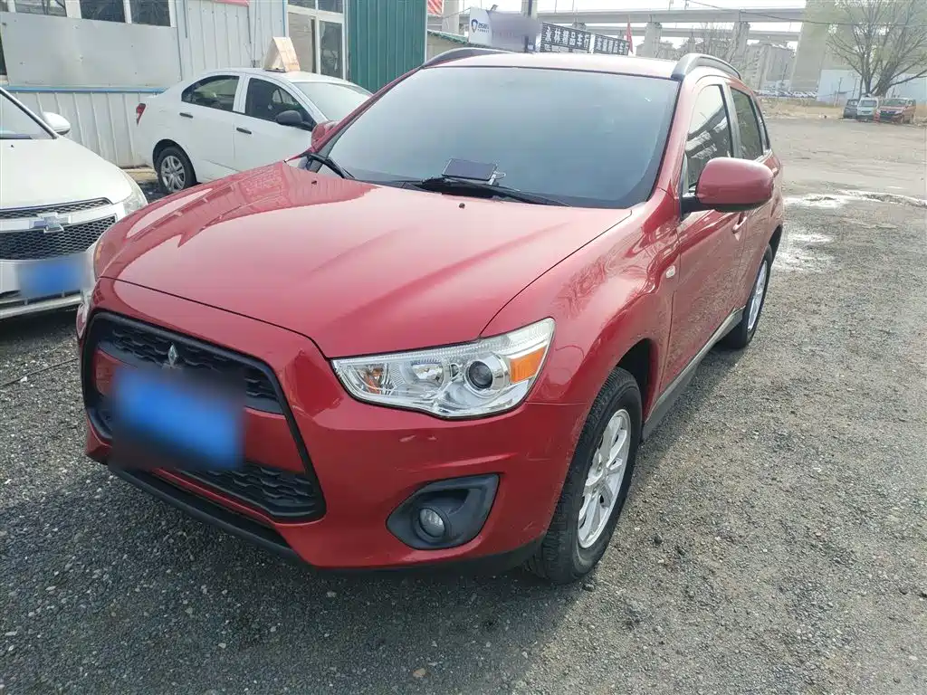 Mitsubishi ASX 2015 — фото 1
