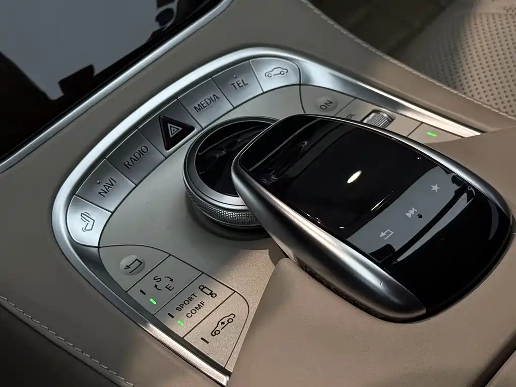Mercedes-Benz Maybach S-Class 2017 — фото 21