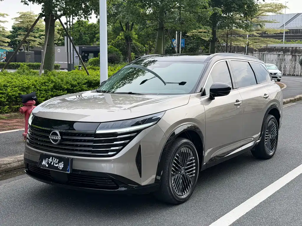 Nissan Teramont 2024