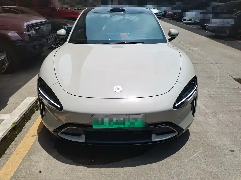 Xiaomi SU7 2025