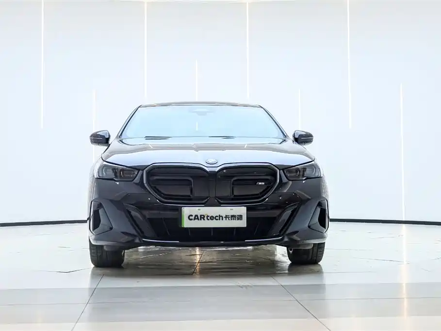 BMW i5 2025 — фото 3