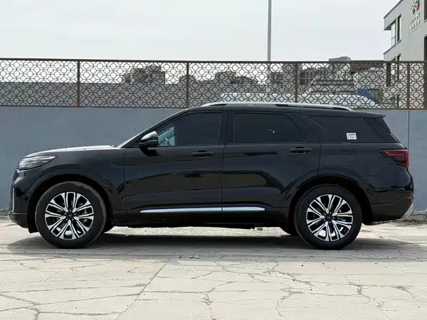 Ford Explorer 2024