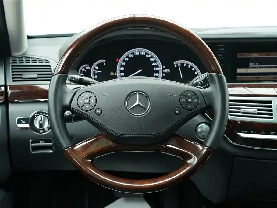 Mercedes-Benz S-Class 2011 — фото 8