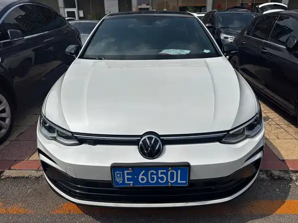 Volkswagen Golf 2023