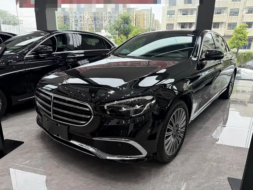 Mercedes-Benz E-Class 2021 — фото 1