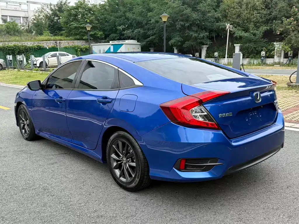 Honda Civic 2020 — фото 9