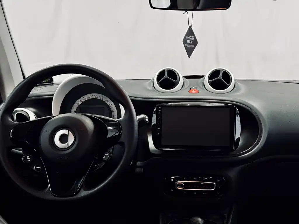 smart fortwo 2016 — фото 29