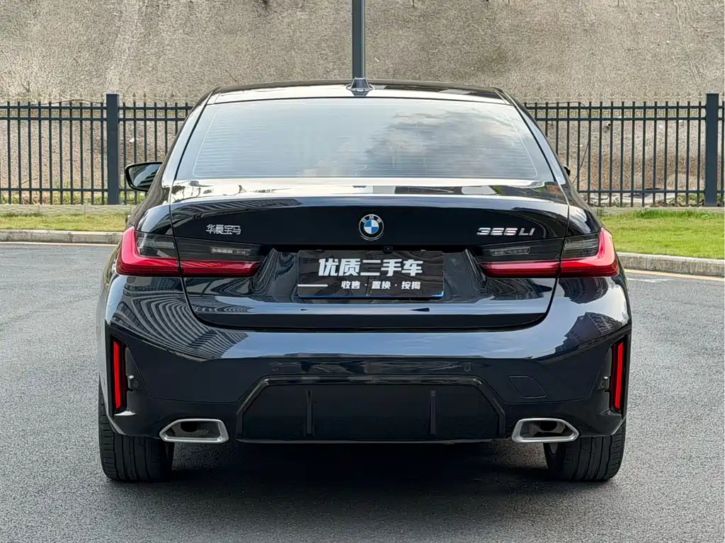 BMW 3 Series 2025 — фото 13