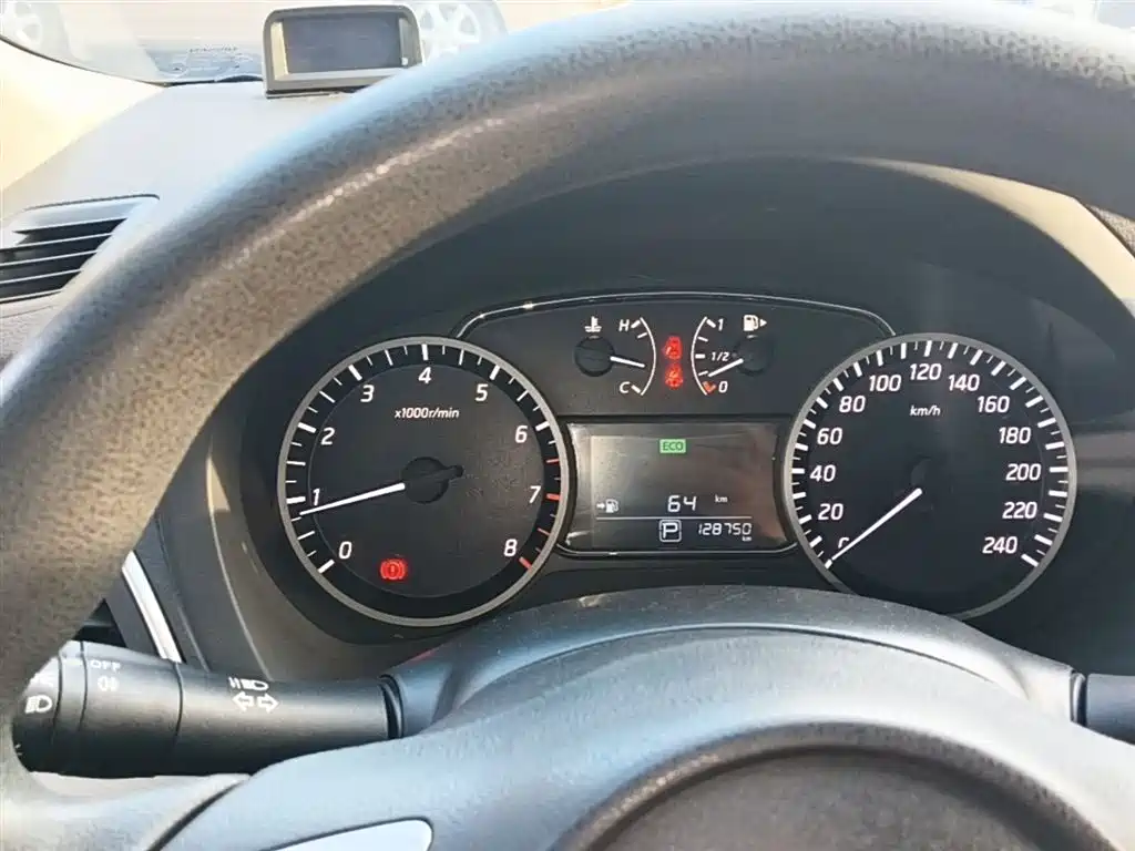 Nissan Sylphy 2018 — фото 12