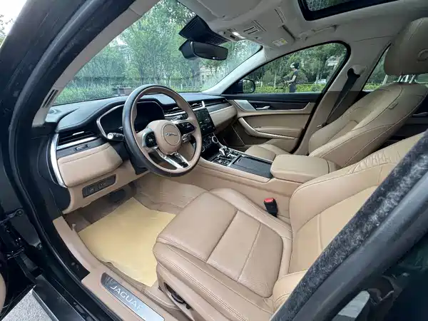 Jaguar XFL 2024