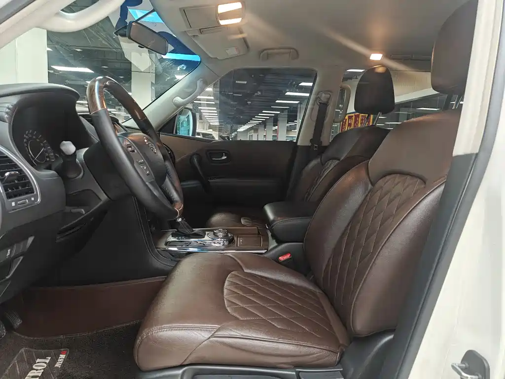 Nissan Patrol 2017 — фото 12
