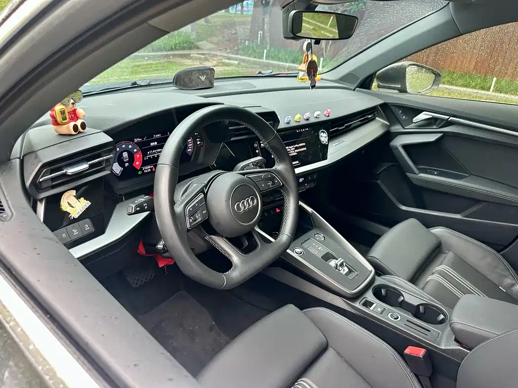 Audi A3 2023 — фото 12
