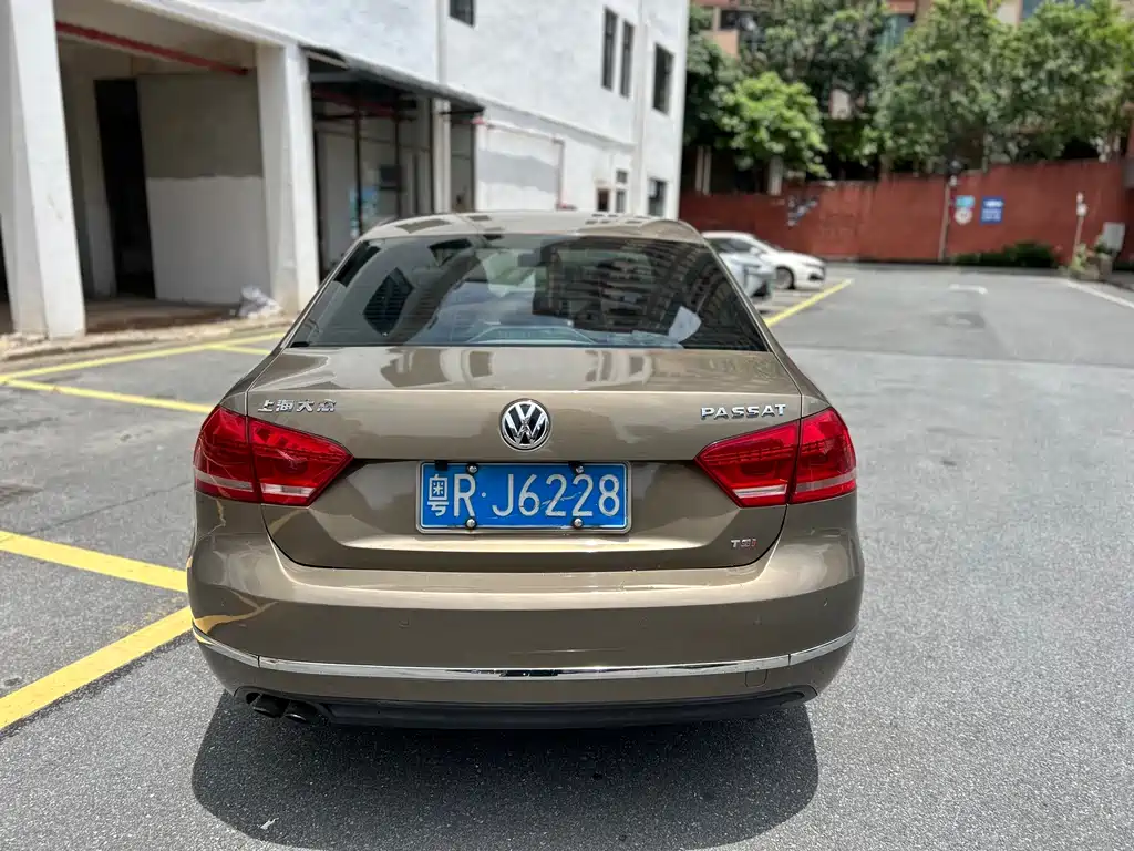Volkswagen Passat 2015 — фото 6