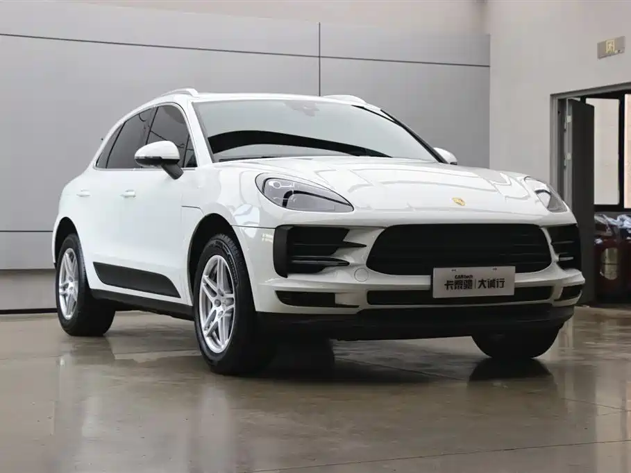 Porsche Macan 2020 — фото 31